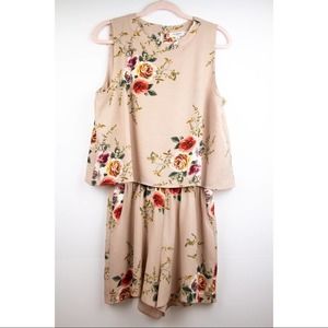 Umgee beige floral romper size M